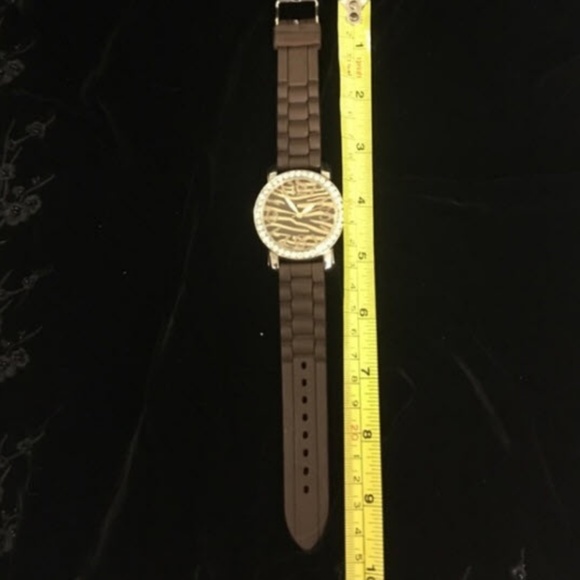DONATED Brown/gold zebra print face silicon watch - Picture 3 of 3